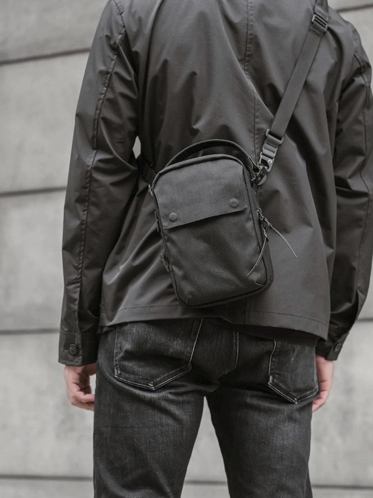 Black Ember Kompak
