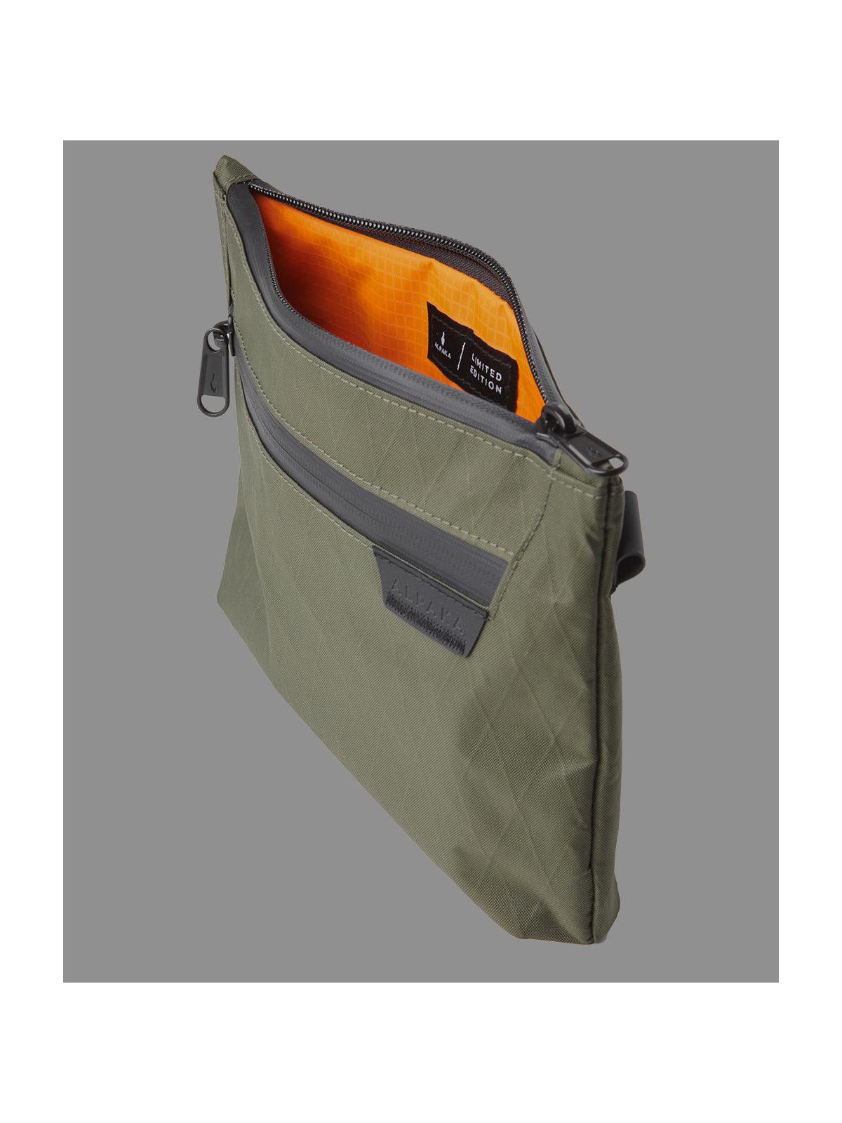 Alpaka Zip Pouch Max Forest Green