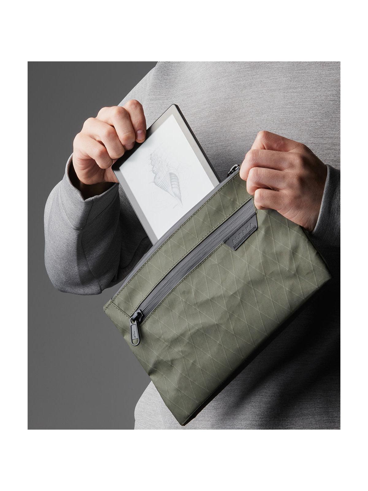 Alpaka Zip Pouch Max Forest Green